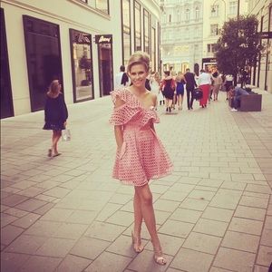 Size 4 self-portrait dress!